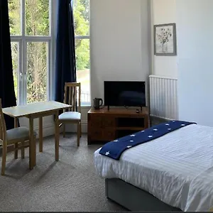Ensuite Double Room, By University, Sketty, R2 Homestay